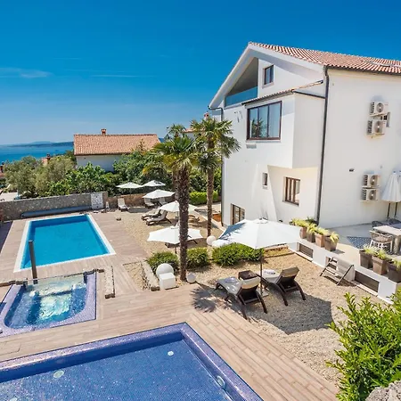 Palma Krk Penthouse With Sea View And Private Jacuzzi
