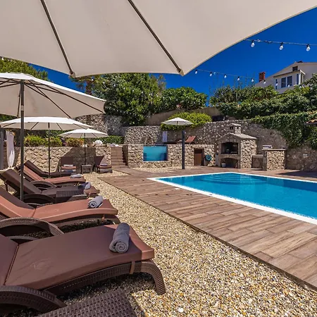 Palma Krk Penthouse With Sea View And Private Jacuzzi Penzion Krk Town
