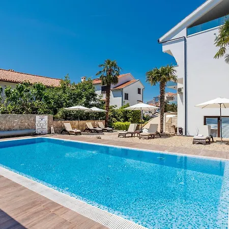 Palma Krk Penthouse With Sea View And Private Jacuzzi Vendégház 4*