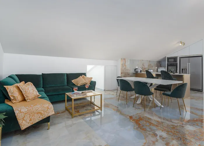 Vendégház Palma Krk Penthouse With Sea View And Private Jacuzzi Krk Town