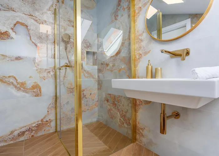 Palma Krk Penthouse With Sea View And Private Jacuzzi Vendégház Krk Town