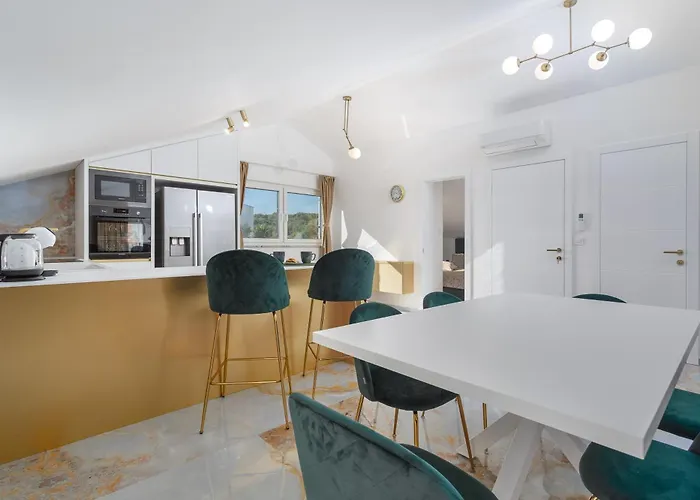Palma Krk Penthouse With Sea View And Private Jacuzzi Krk Town