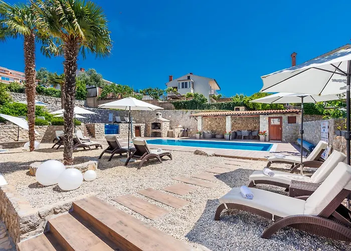 Palma Krk Penthouse With Sea View And Private Jacuzzi